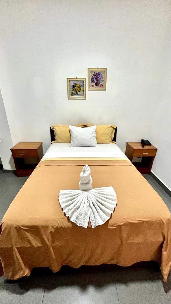 Fitzcarrald Hotel Икитос Экстерьер фото