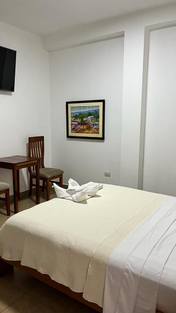 Fitzcarrald Hotel Икитос Экстерьер фото