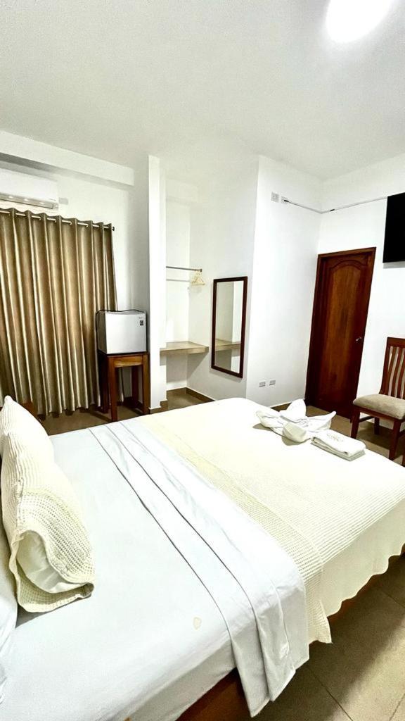 Fitzcarrald Hotel Икитос Экстерьер фото