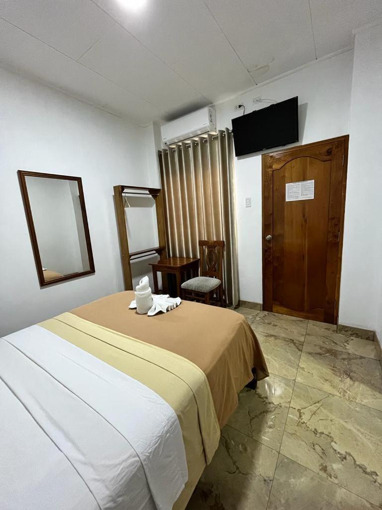 Fitzcarrald Hotel Икитос Экстерьер фото