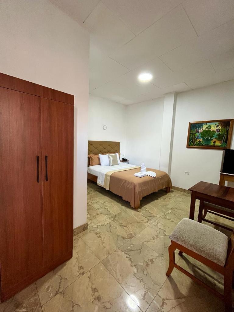 Fitzcarrald Hotel Икитос Экстерьер фото
